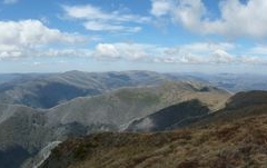 Towards_Hotham_from_Mt_Feathertop
