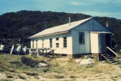 Memorial Plaque 1977 - huts0001.jpg